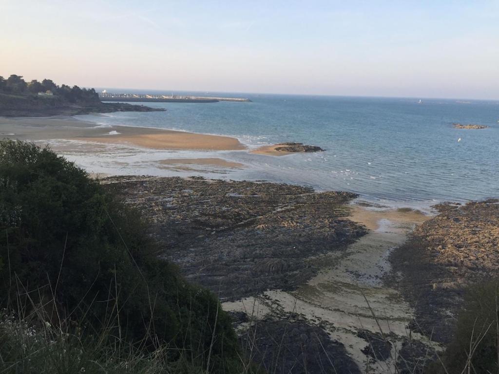 Spacieuse Maison Typique Pour 10 Personnes Vue Mer Plage A 10 Minutes A Pied- Ideale Pour Des Vacances Ou Un Weekend En Famille Ou Entre Amis Étables Exterior foto