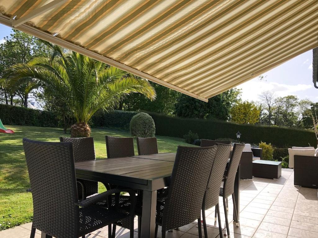 Spacieuse Maison Typique Pour 10 Personnes Vue Mer Plage A 10 Minutes A Pied- Ideale Pour Des Vacances Ou Un Weekend En Famille Ou Entre Amis Étables Exterior foto